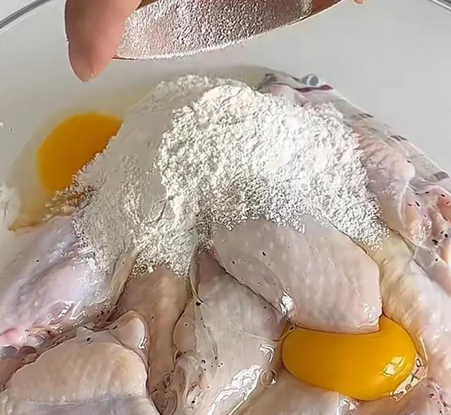 鸡翅这么做比炸鸡店的都好吃！大厨给的秘方，赶紧收藏！